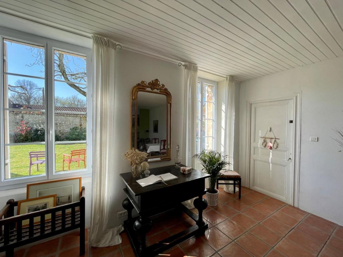 La Vigne D'Or Bed & Breakfast Teuillac Bagian luar foto