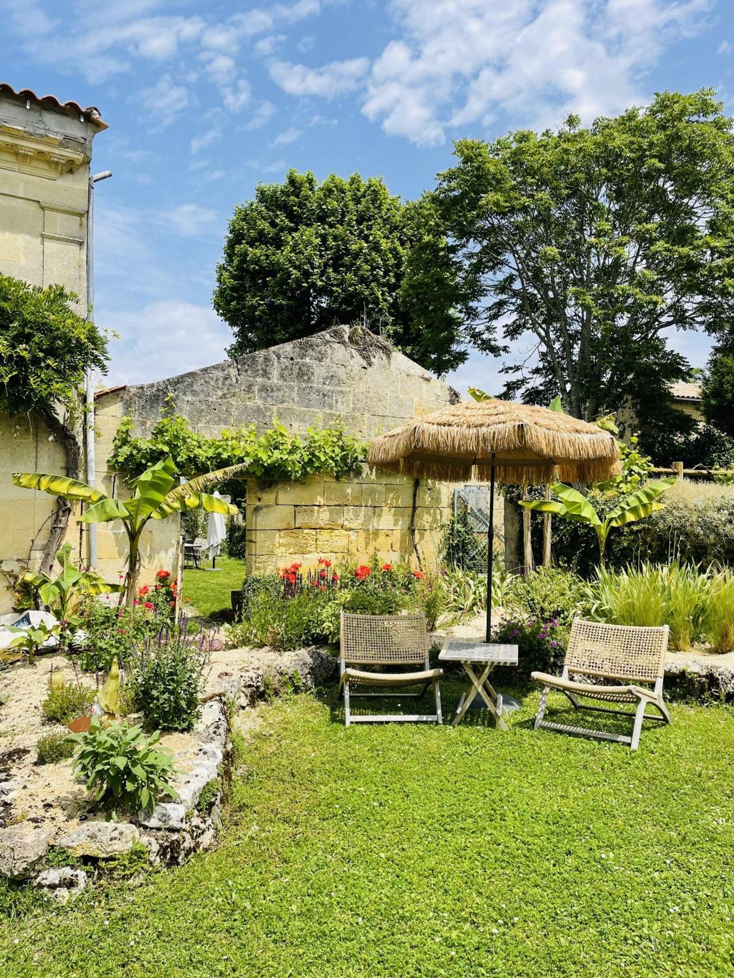 La Vigne D'Or Bed & Breakfast Teuillac Bagian luar foto